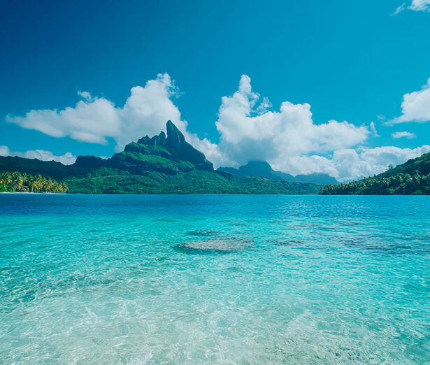 Matira-beach-bora-bora-french-polynesia-is-the-beautifu_50685179